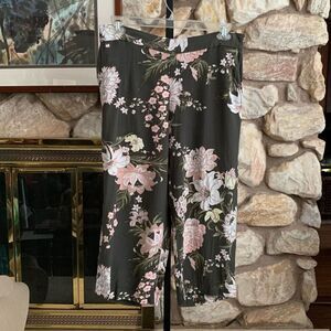 Loft womens floral cropped pants summer style